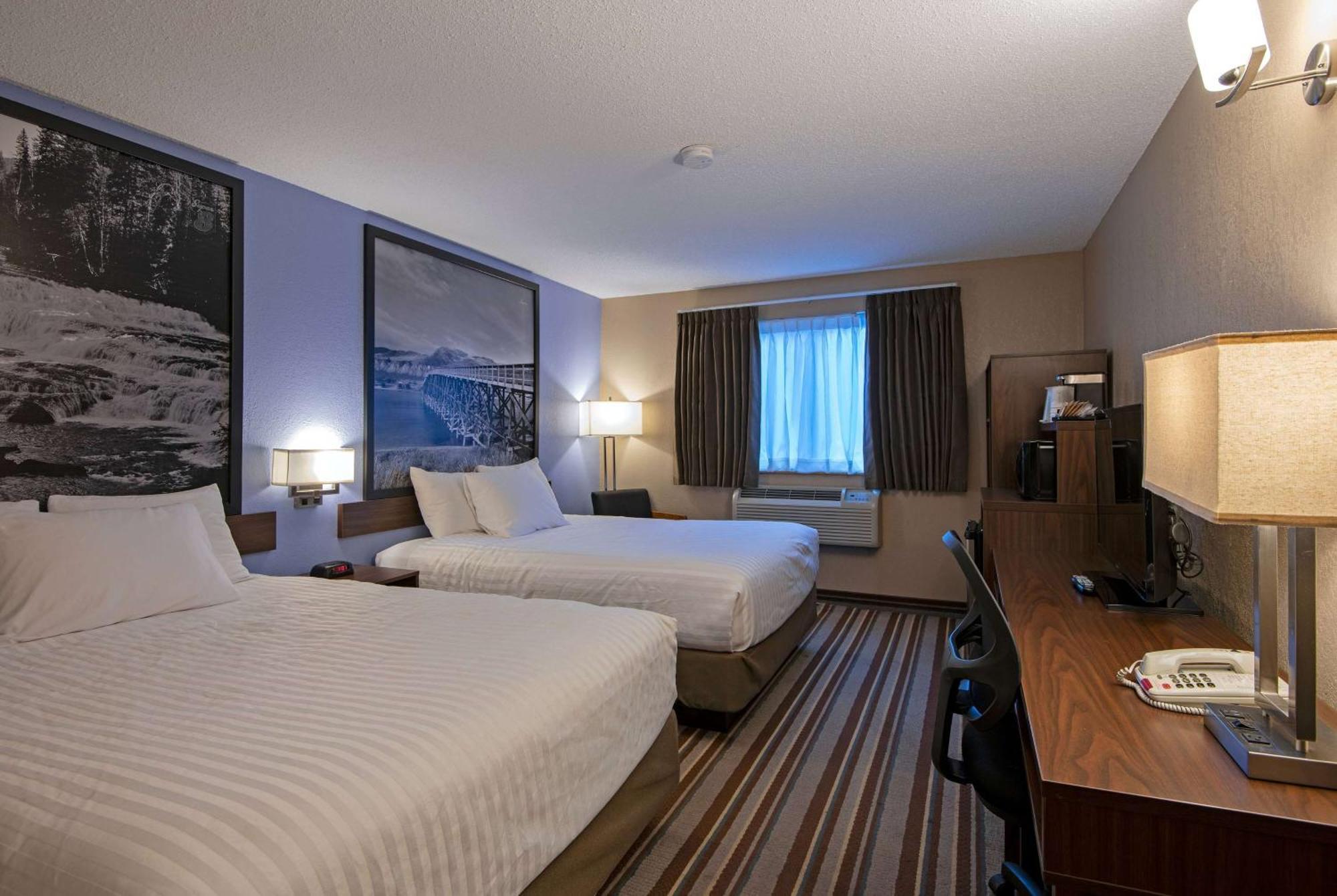 מלון Super 8 By Wyndham Kamloops On The Hill מראה חיצוני תמונה